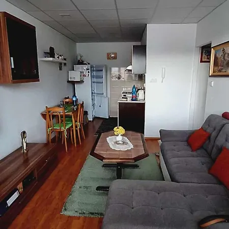 Prijemne Byvanie Pri Jazere V Kosiciach Apartmán